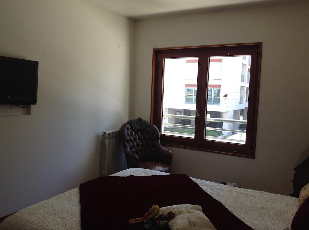 Canas Guest House In Lissabon Zimmer foto
